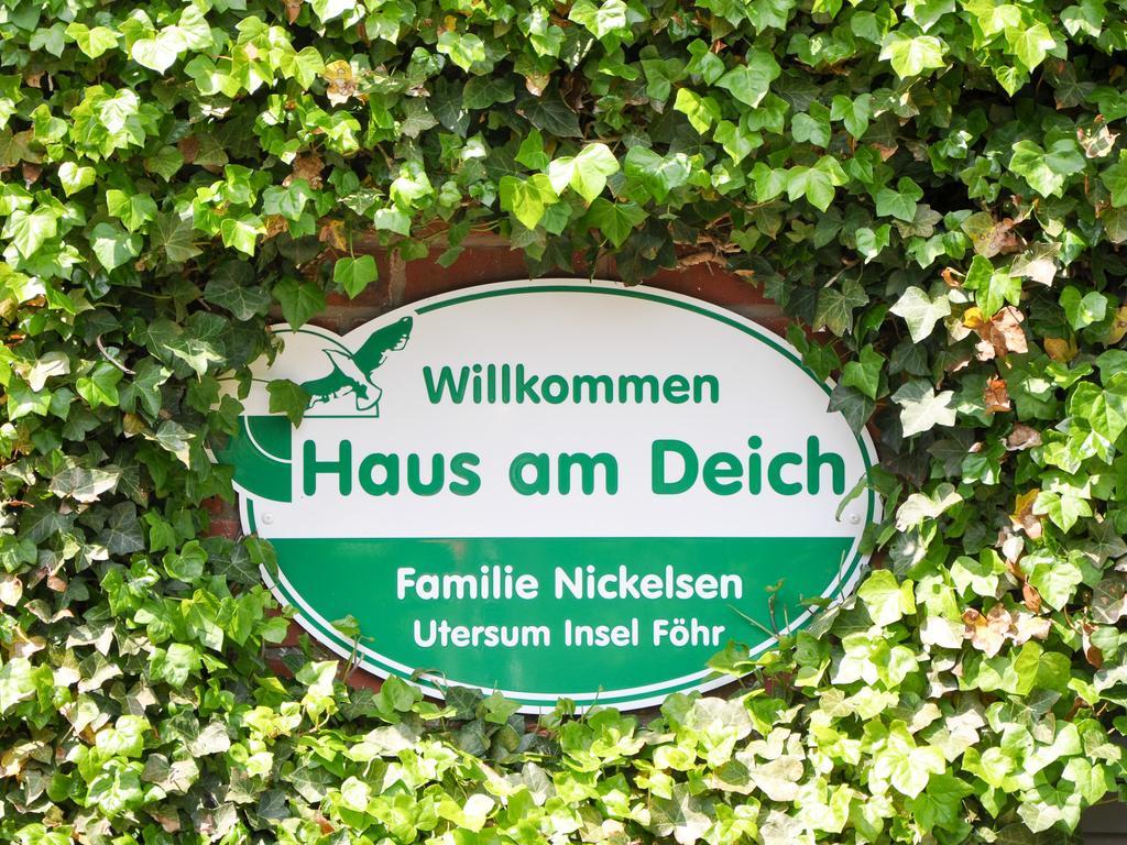 Haus Am Deich Apartment Utersum Exterior foto